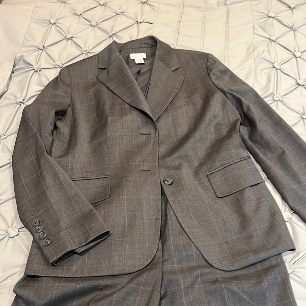Grey and pink detail LOfT suit size 10